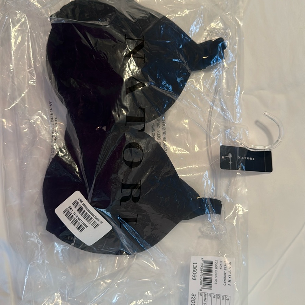 Natori T-shirt bra 32DD. New w/tags
